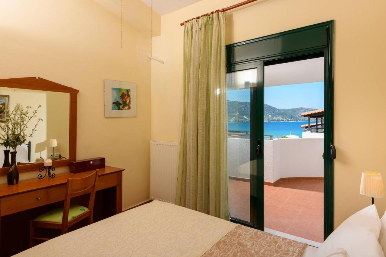 Zoe'S Sea View Apartment สกาลา โปเตมิอัส ภายนอก รูปภาพ